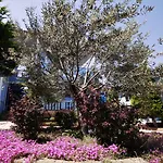 Hotel Cundavilla & 2*