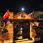 Cundavilla & 2*