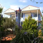 Cundavilla & מלון Ayvalı
