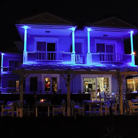 Cundavilla & Szálloda