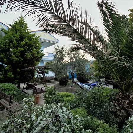 Cundavilla & Szálloda