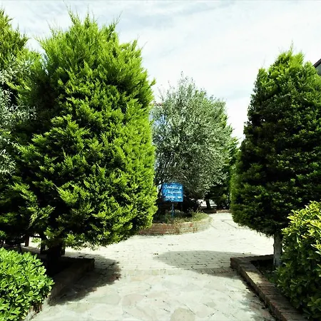 Cundavilla & 2*