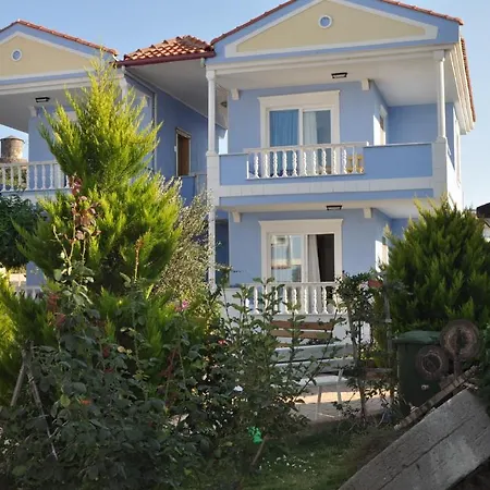 Cundavilla & Szálloda Ayvalı