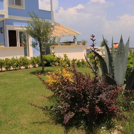 Cundavilla & Szálloda Ayvalı