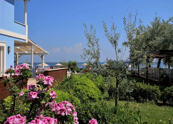 Hotel Cundavilla & 2*